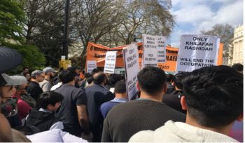 Großbritannien: In Erringung an dem Zerfall des Kalifats… Demonstration vor der türkischen Botschaft!