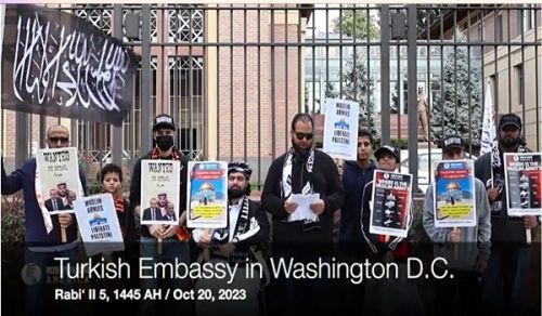 America Stand in front of the Turkish Embassy to Call on Muslim Armies to Liberate Al-Aqsa