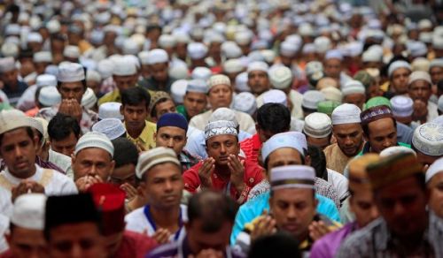 Muslims as One Ummah Should Celebrate Eid at the Same Time