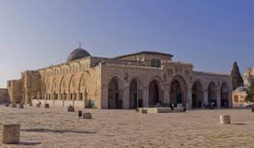 Al Aqsa Mosque Calls for Muslims