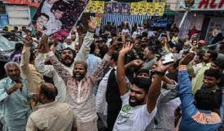 جمہوریت میں الیکشن، لانگ مارچ اور مظاہرے کبھی حقیقی تبدیلی نہیں لائیں گے۔...